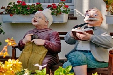 Zwei Senioren auf der Bank - Copyright: Antje Hübner