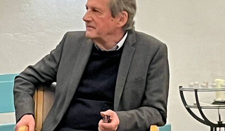 Professor Elmar Lampson