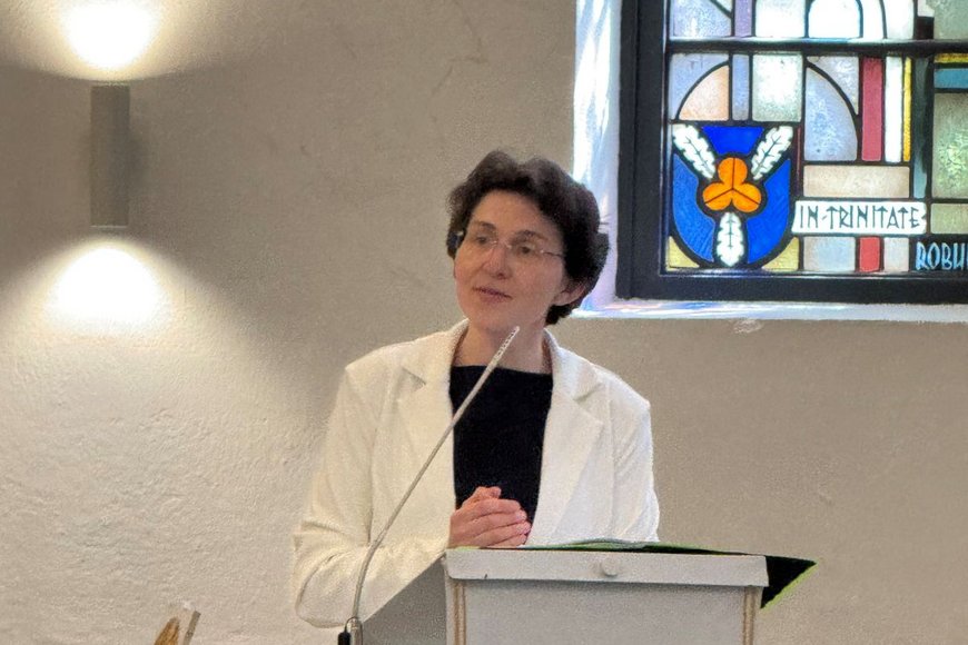 Susanne Bornholdt bei ihrer Abschiedrede in der Kirchengemeinde Aumühle - Copyright: Carmen Christensen